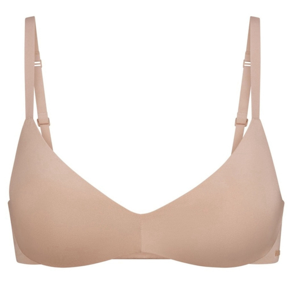 SKIMS Other - Skims Kim K Wireless Form PUSH-UP PLUNGE BRA in Mica Light Beige 34C